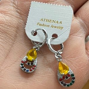 NWOT Yellow Rhinestone Pierced Earrings Elegant Teardrop with Rhinestone